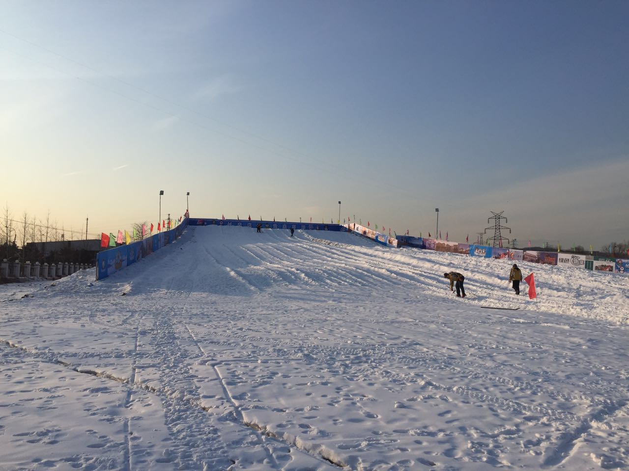 北京朝陽店冰雪樂園戲雪樂園